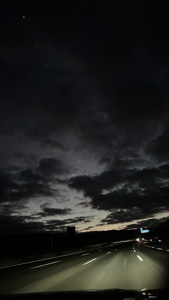 20250416night.jpg