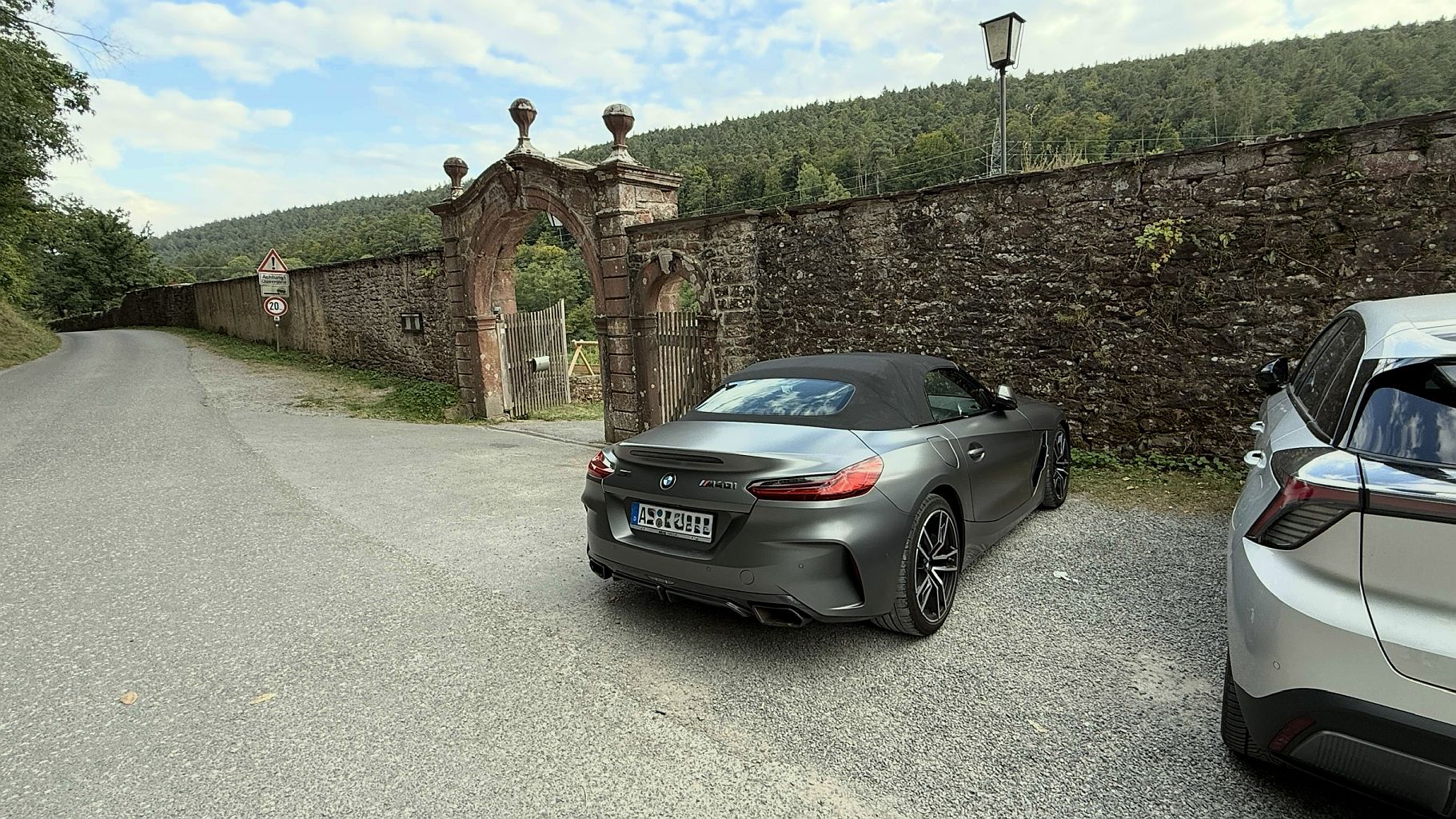 20250823Z4M40i.jpg