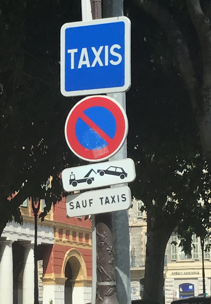 sauftaxis.jpeg